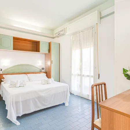 Augustus Gatteo a Mare