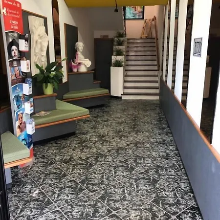 Hotel Augustus